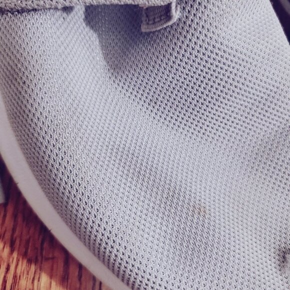 NIKE "ROSHE ONE" Wolf Grey Runners/ Sneakers - Picture 6 of 16